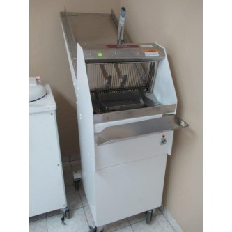 Gravity Feed Bread Slicer