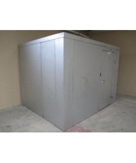 234cm x 366cm x 241cm Walk in Refrigerator Freezer