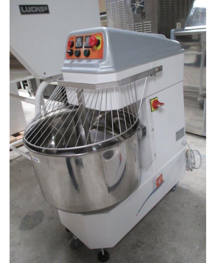 Spiral Mixer can handle 40 kgs (88 lbs) of dough, Two speed motor